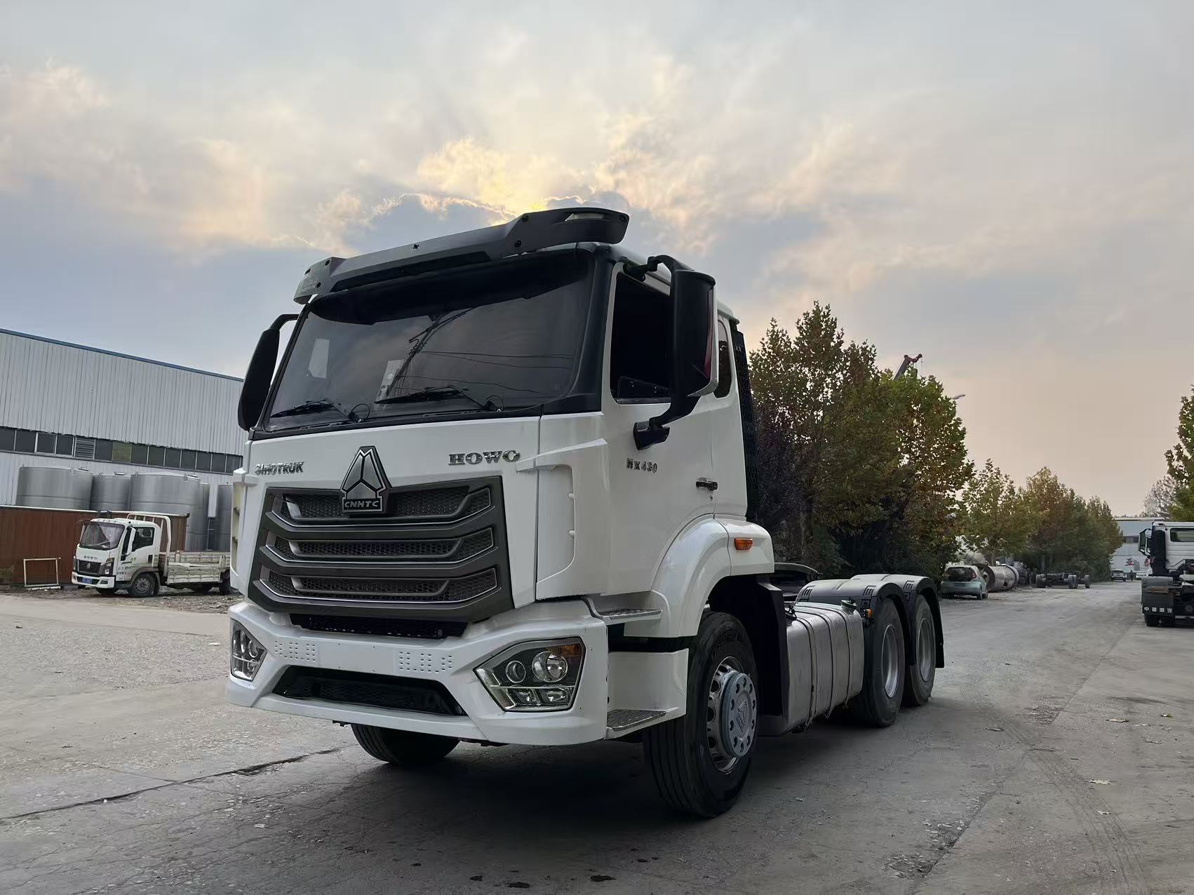 Used HOWO Truck Export Supplier: Annual Overseas Deliveries with Customization & Reconditioning Support